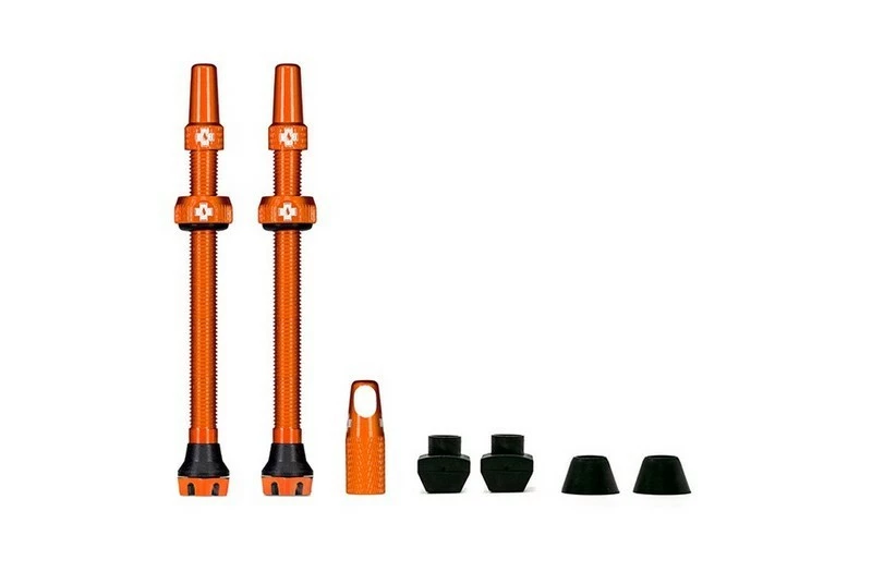 MUC-OFF Tubeless Ventil Kit V. 2.0 80mm Orange 1 MUC-OFF Tubeless Ventil Kit V. 2.0 80mm Orange